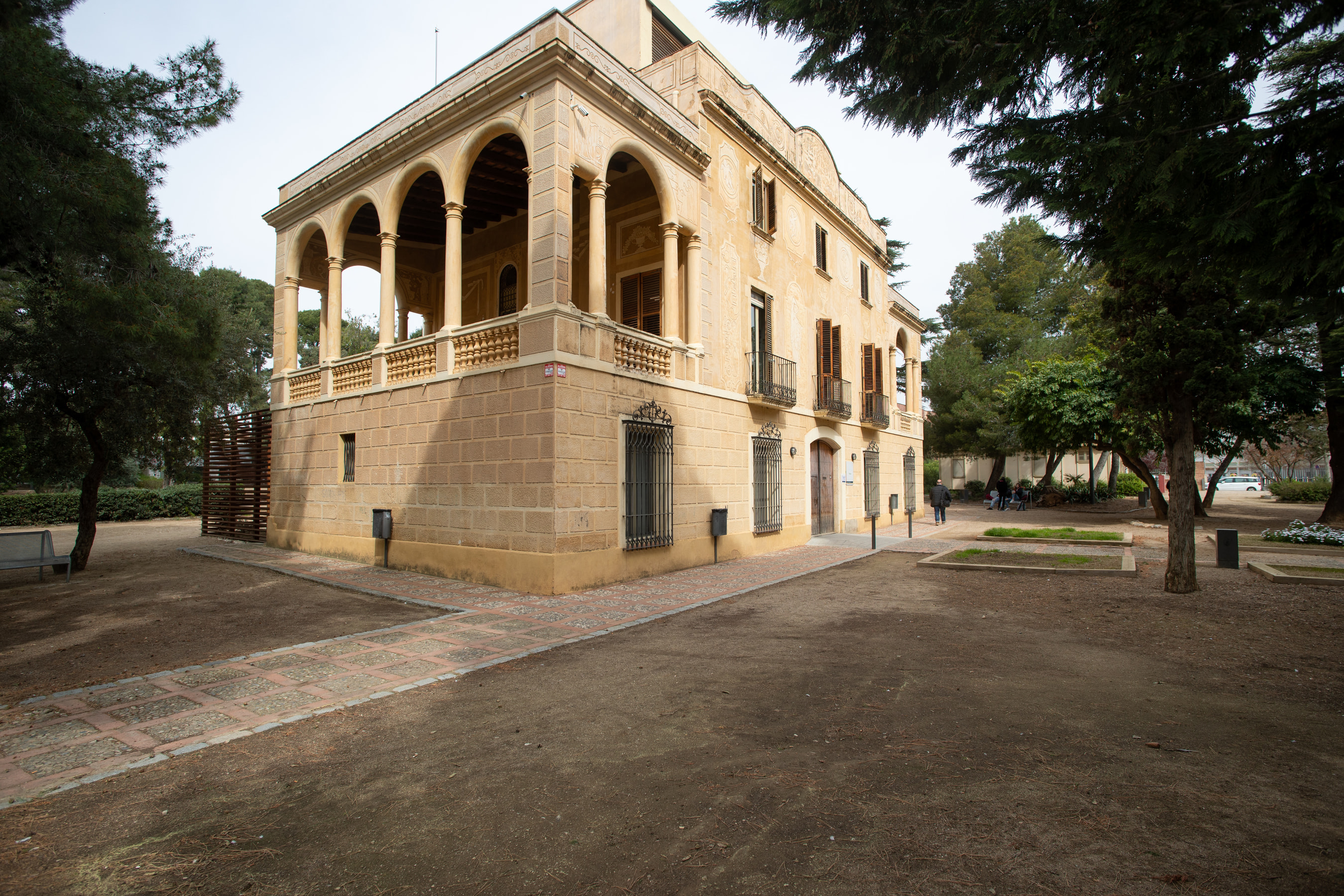 edifici fundacio mas carandell